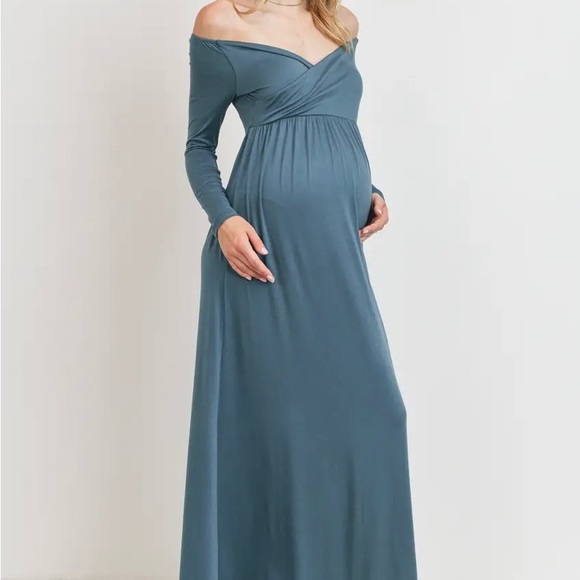 Sapphire Maternity Dress - Picture 2 of 3
